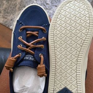 Sperry sneakers size 6